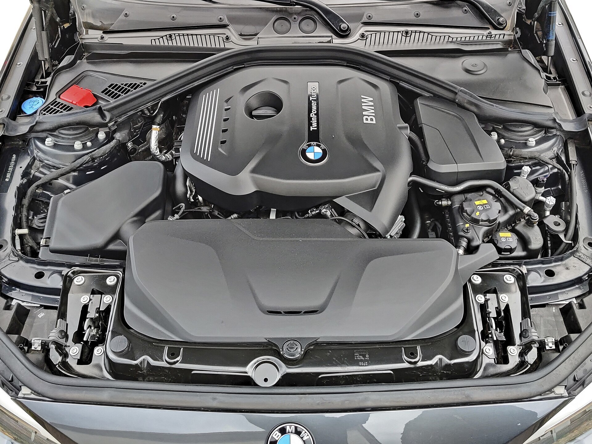 BMW_B48B20_125i_2019