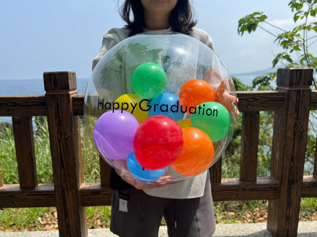 台中空飄氣球畢業送禮祝賀氣球