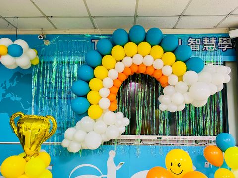 台北超大立體彩虹客製化氣球