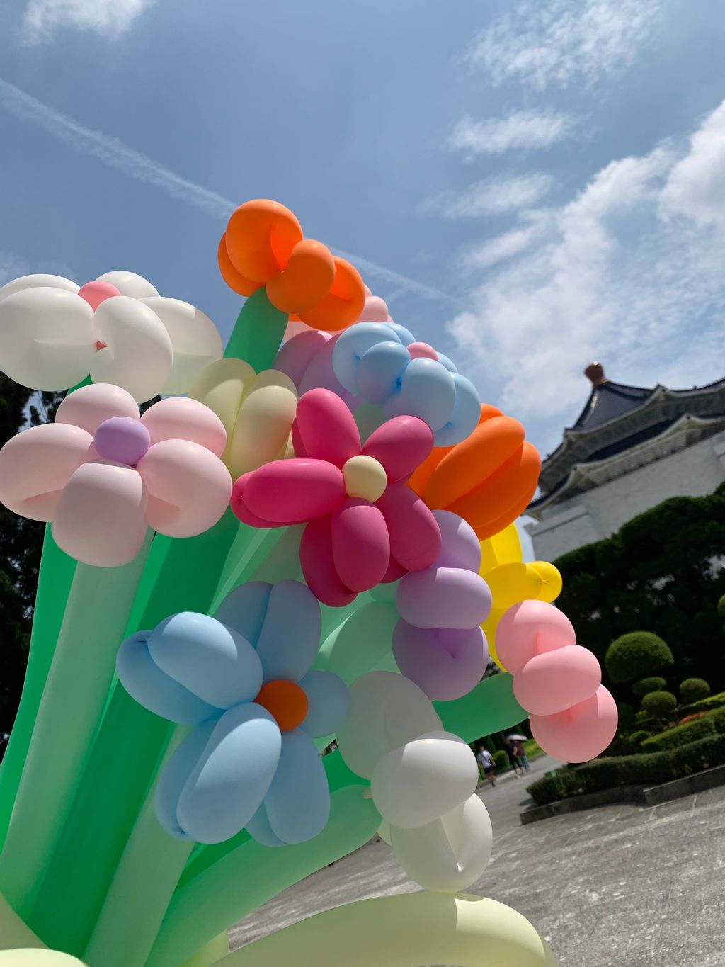 浪漫超大 氣球花束 - 客製化畢業花束