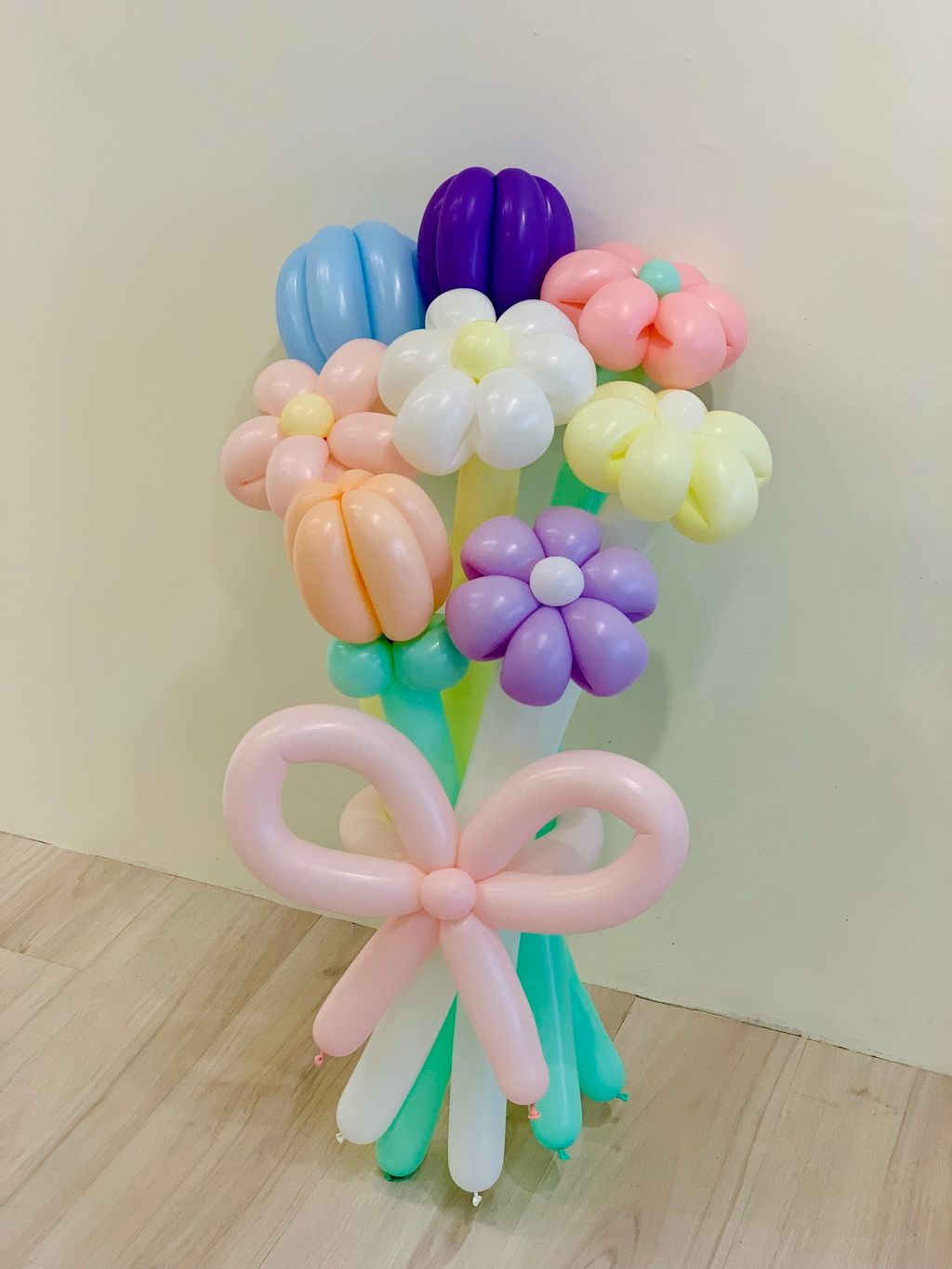 台北 客製化 五瓣花 氣球花 束 外送