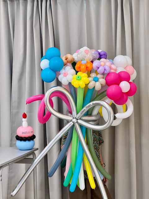 台北 客製化 多巴胺配色 氣球花 束
