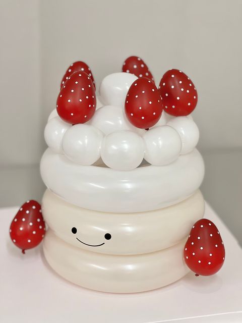難哄草莓蛋糕