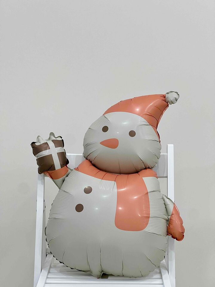 購買鋁箔氣球在家佈置省預算