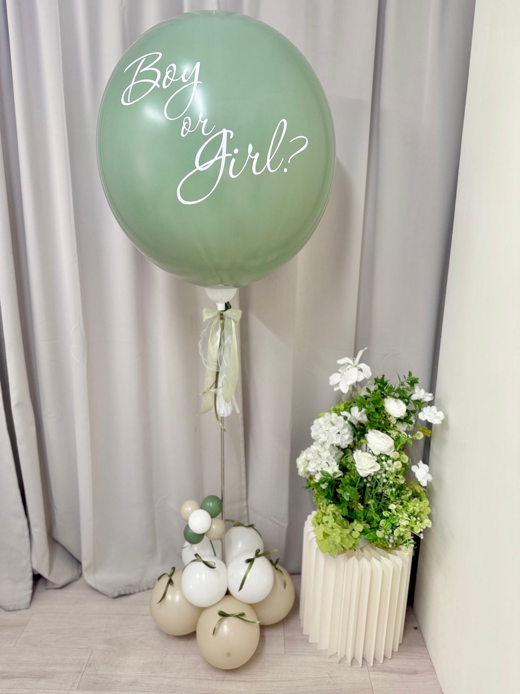 新北性別揭曉立柱爆破球