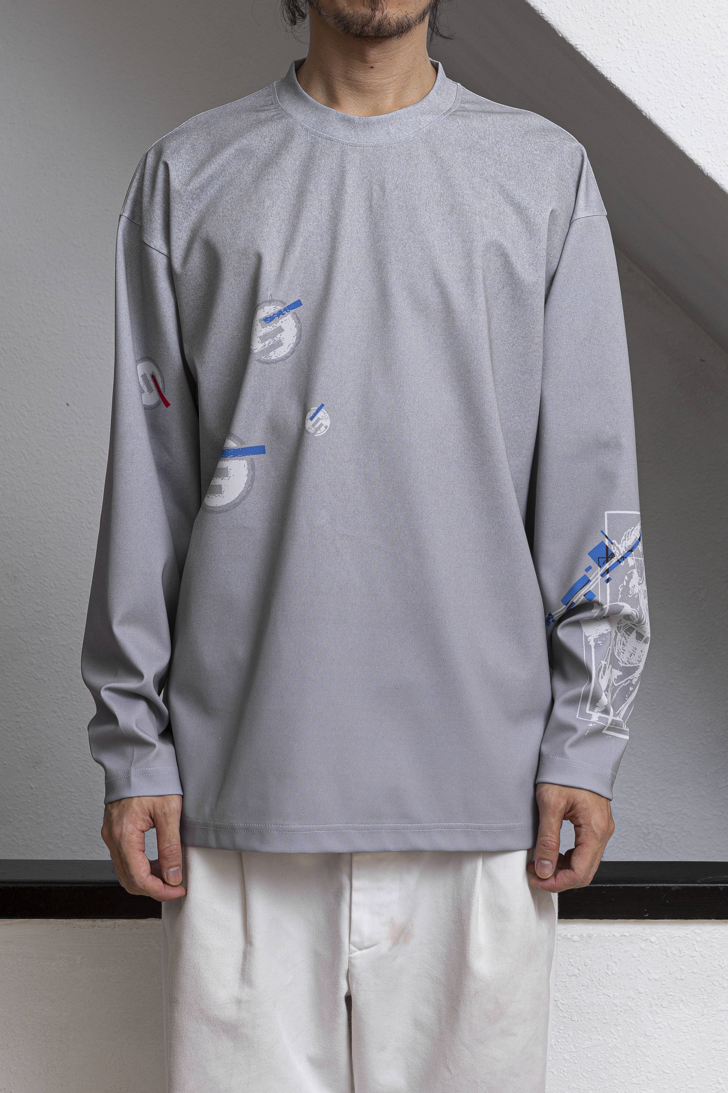 ATK  SATELLITE LONGSLEEVE_01.jpg