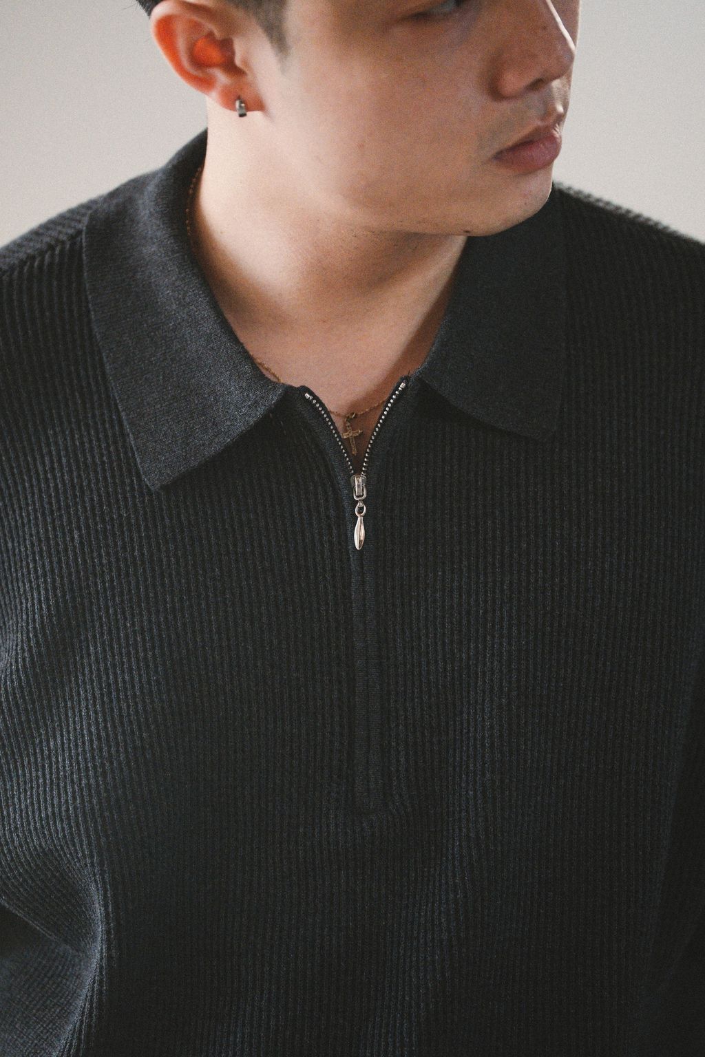 grey polo 3