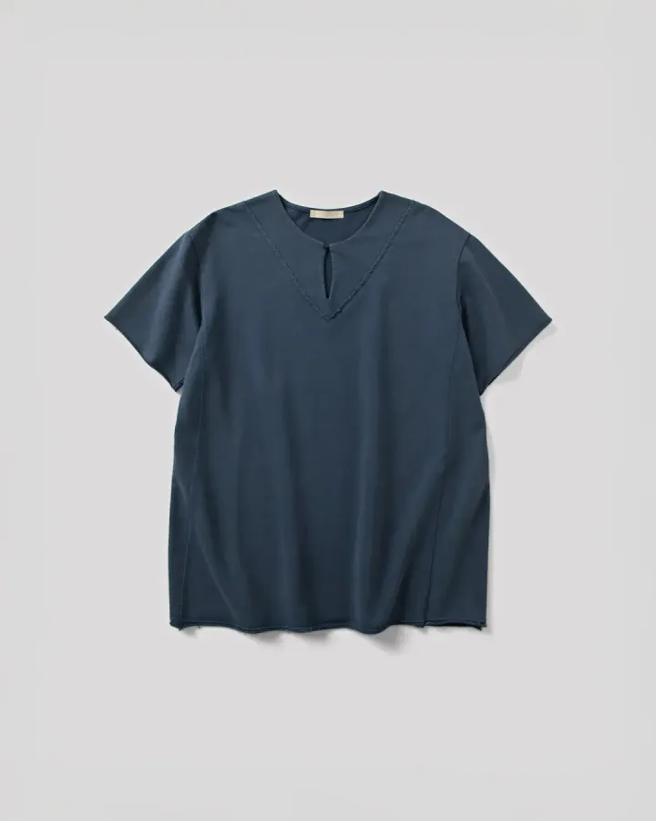 PreDye_Cotton_V-Neck_Lucas_French_Terry_1080x1350_150ppi_-1.jpg