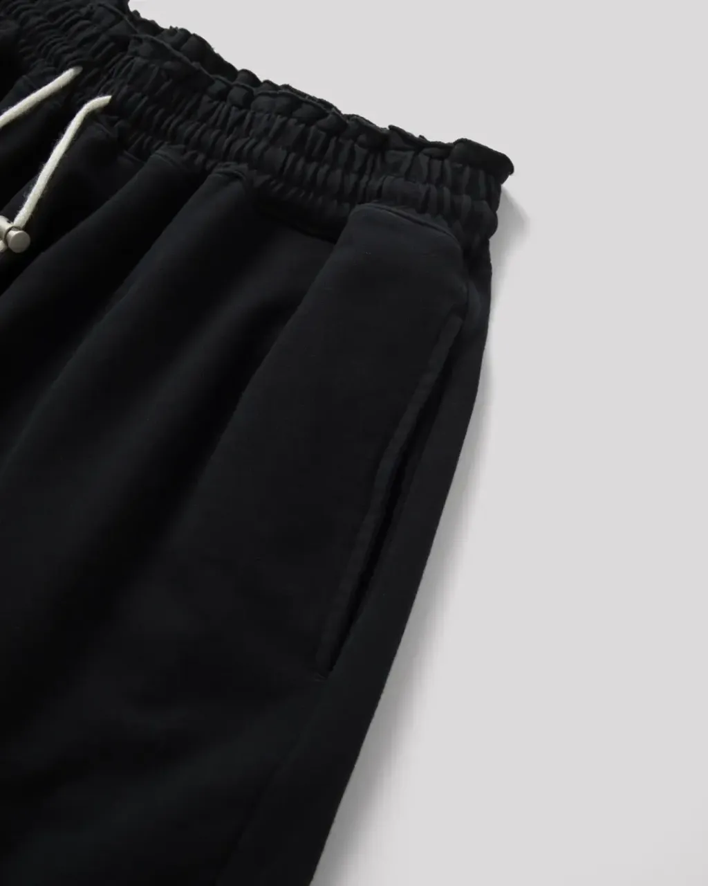 PreDyeDoubleDoubleFrenchTerryShorts_1080x1350150ppi_---4.jpg