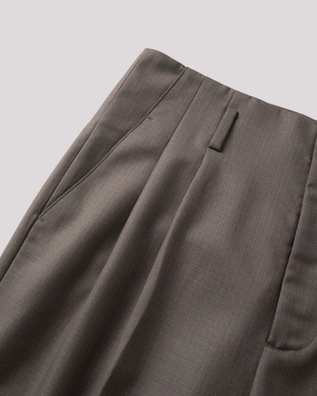 AiryTropicalWoolTouchTwo-TuckSlacks-Caramel_1080x1350150ppi_-5