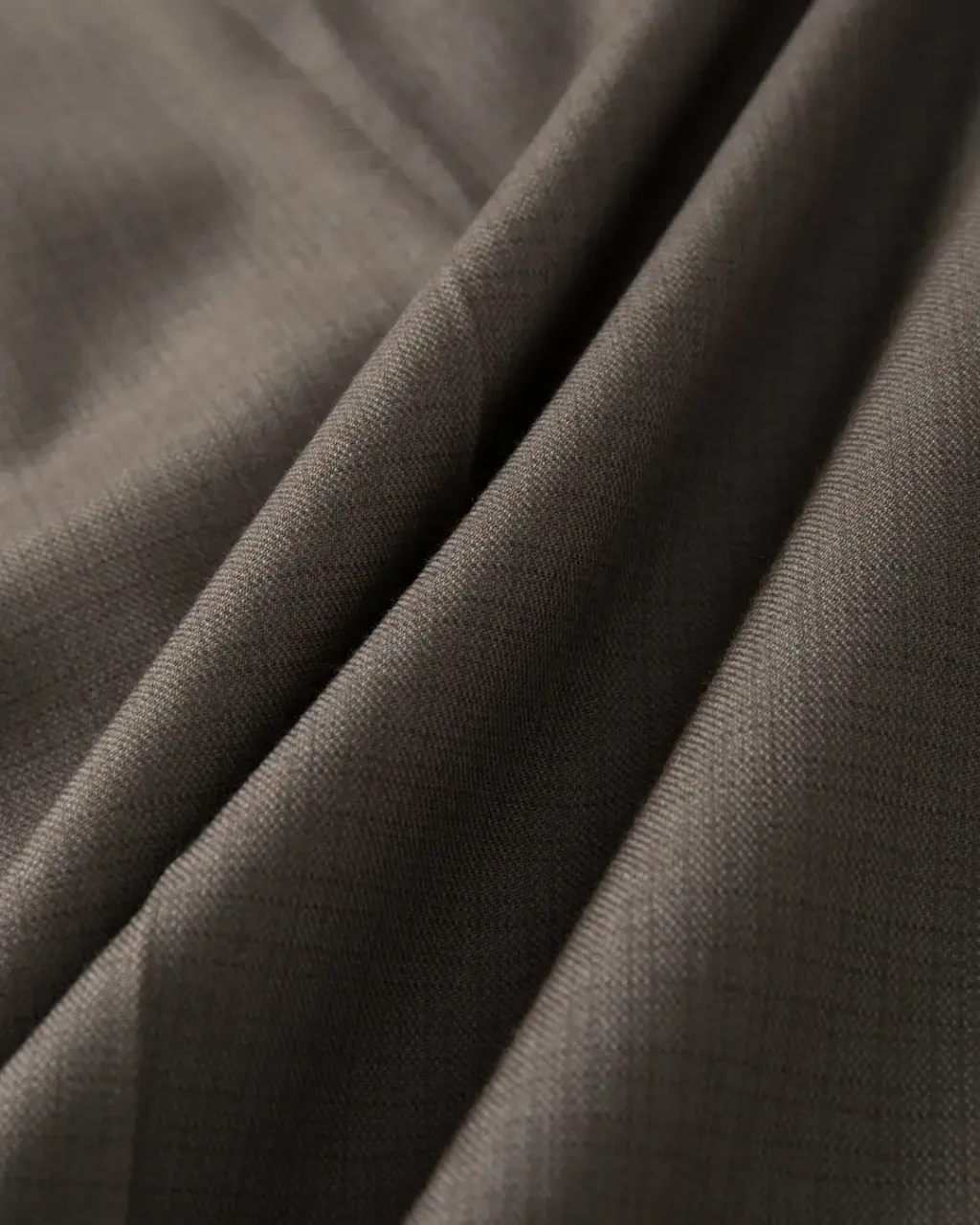 AiryTropicalWoolTouchTwo-TuckSlacks-Caramel_1080x1350150ppi_-13.jpg