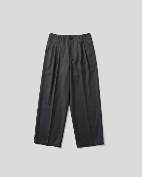 AiryTropicalWoolTouchTwo-TuckSlacks-Charcoal_1080x1350150ppi_-1.jpg