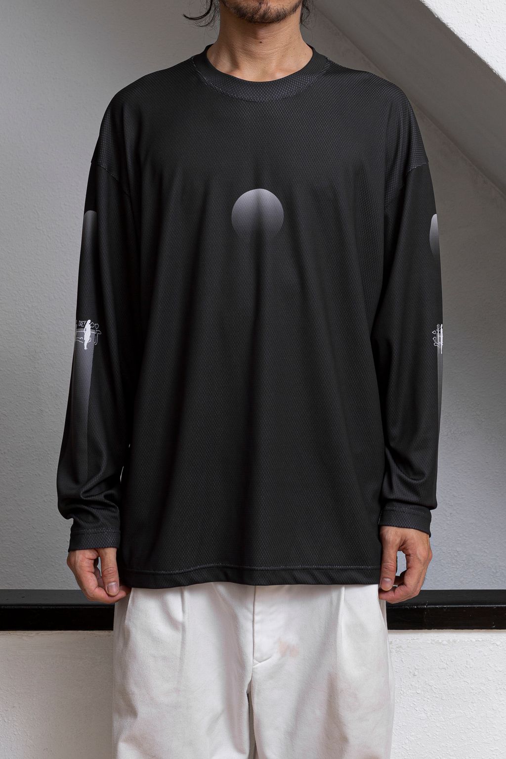 BAGUA LONGSLEEVE_BLACK_01.jpg