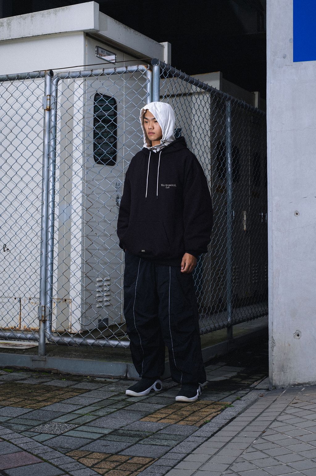 Black01