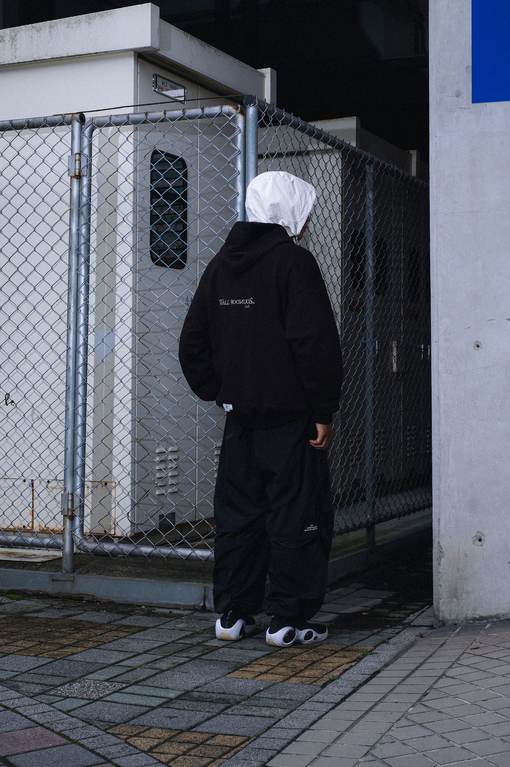 Black02