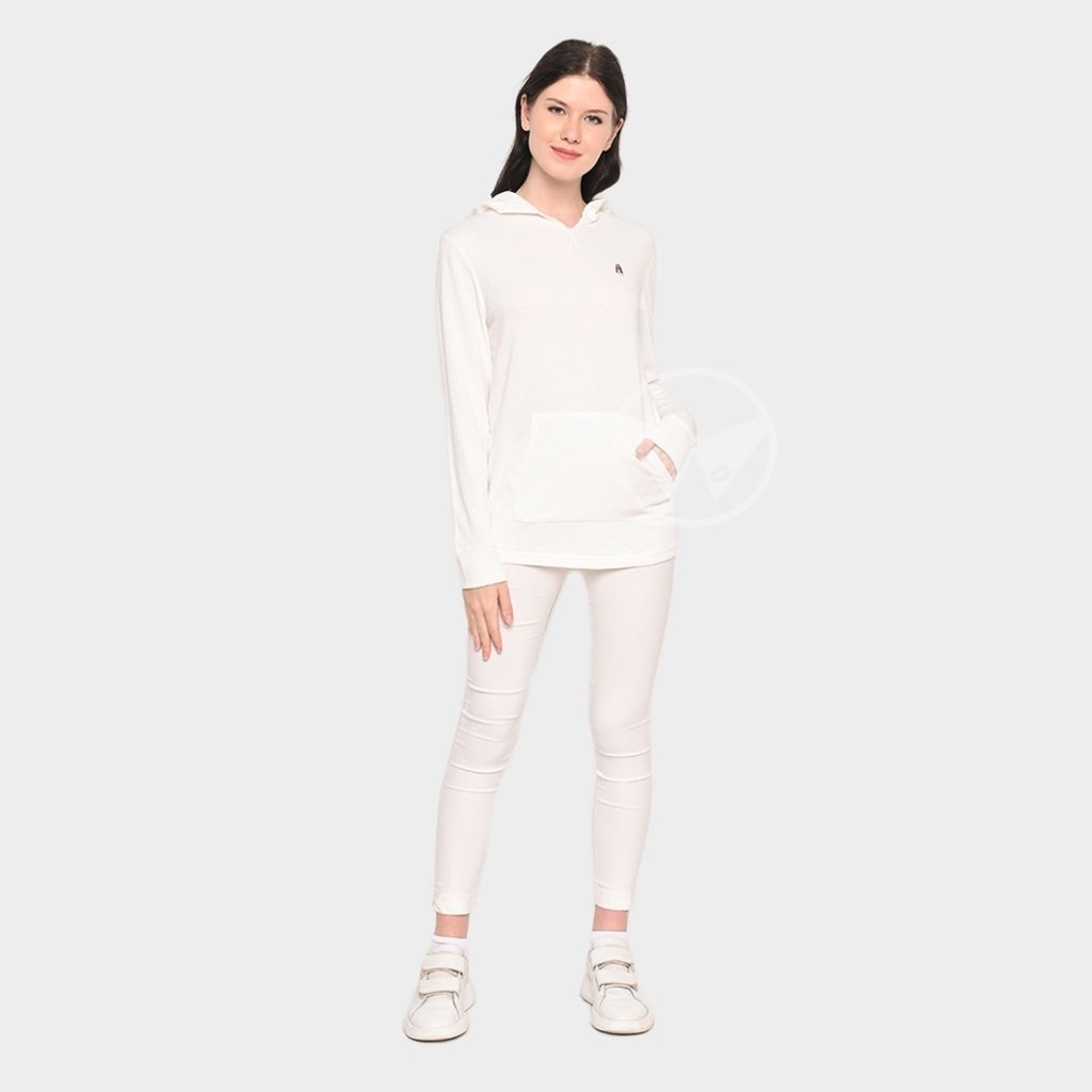 AWM116-Felicia-White