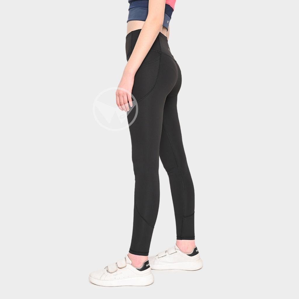 BWM185-Annaliesse-Black