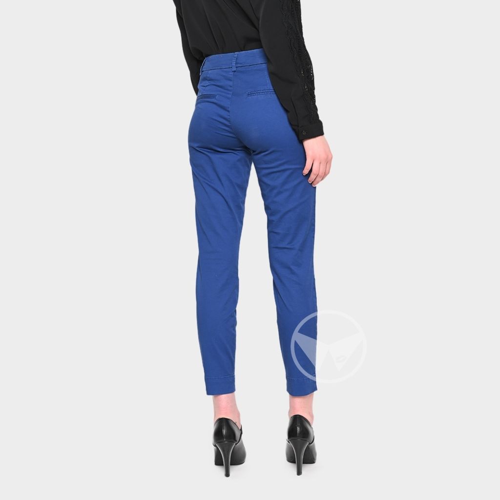 CWM253-Giina-Blue