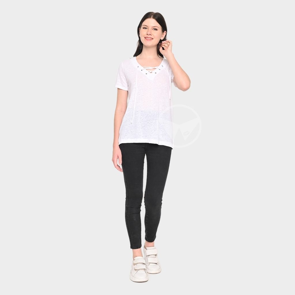 AWM307-Victoria-White