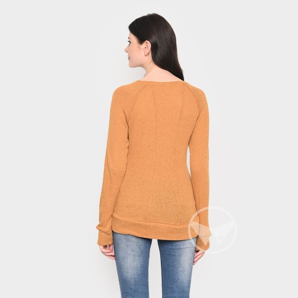 CWM548-Leila-Mustard