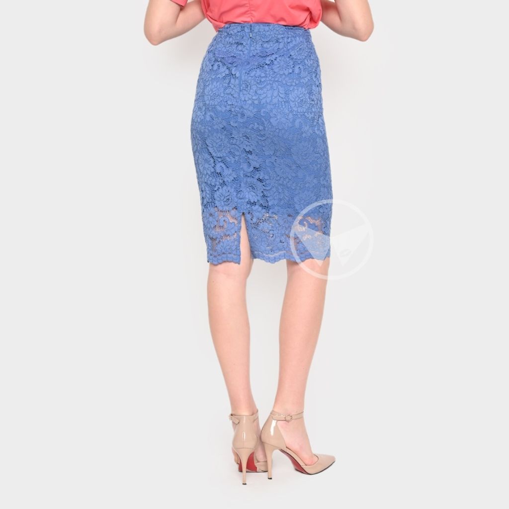 CWM520-Noelle-Blue
