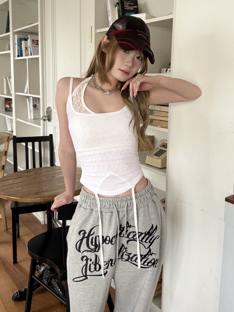 EB6F903F-0B04-4BCD-BDCD-119C6D3A67E4