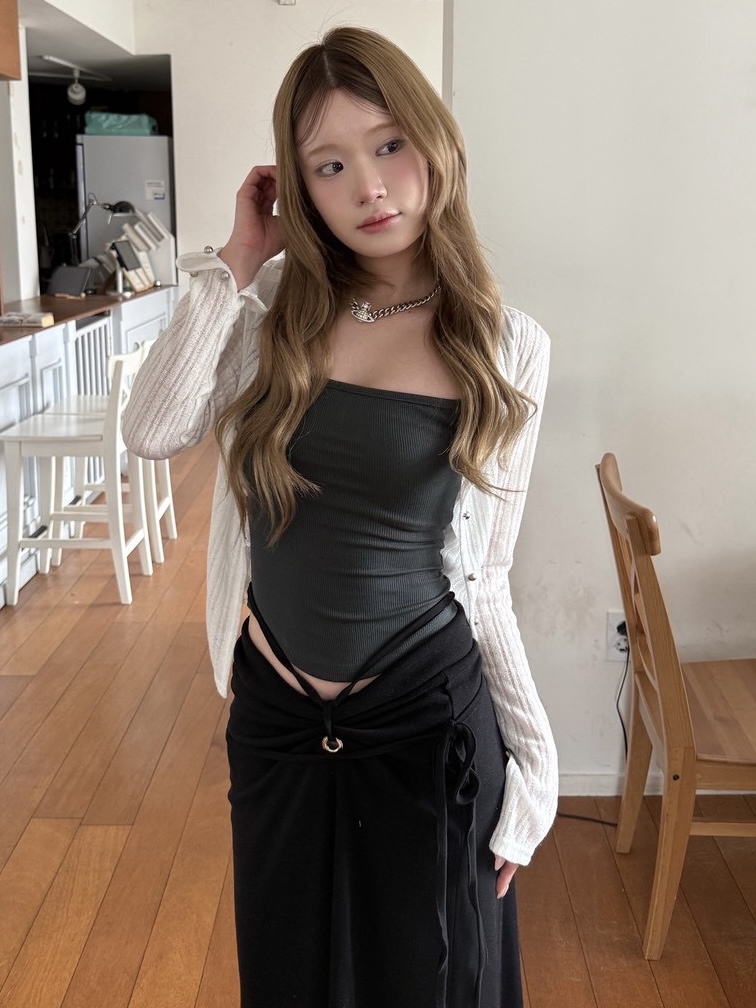 FC4DCFFE-BD15-4529-8926-B8D9483E67FC