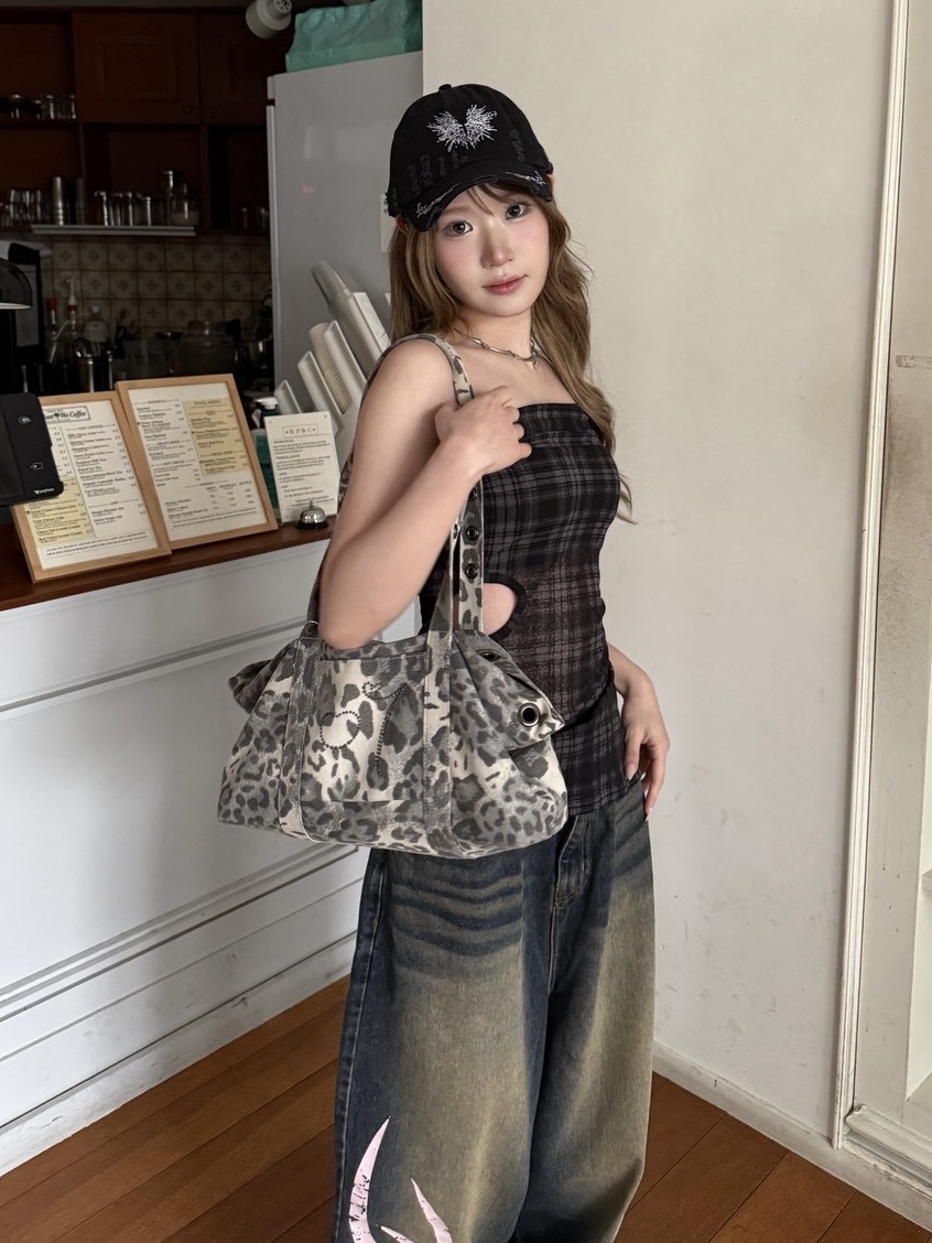 6747D9CC-3EF9-47AA-9A0F-B7710913779F