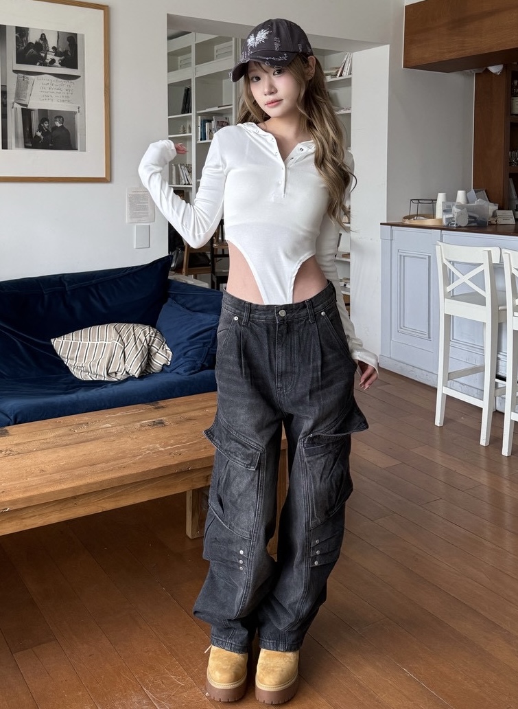 54E9E561-14C8-491D-8760-845C1983F057