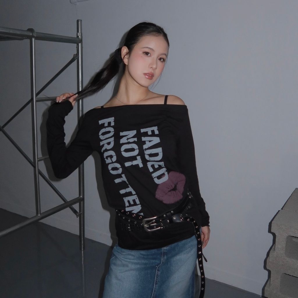LINE_ALBUM_美式女孩一字領上衣_261014_2 2