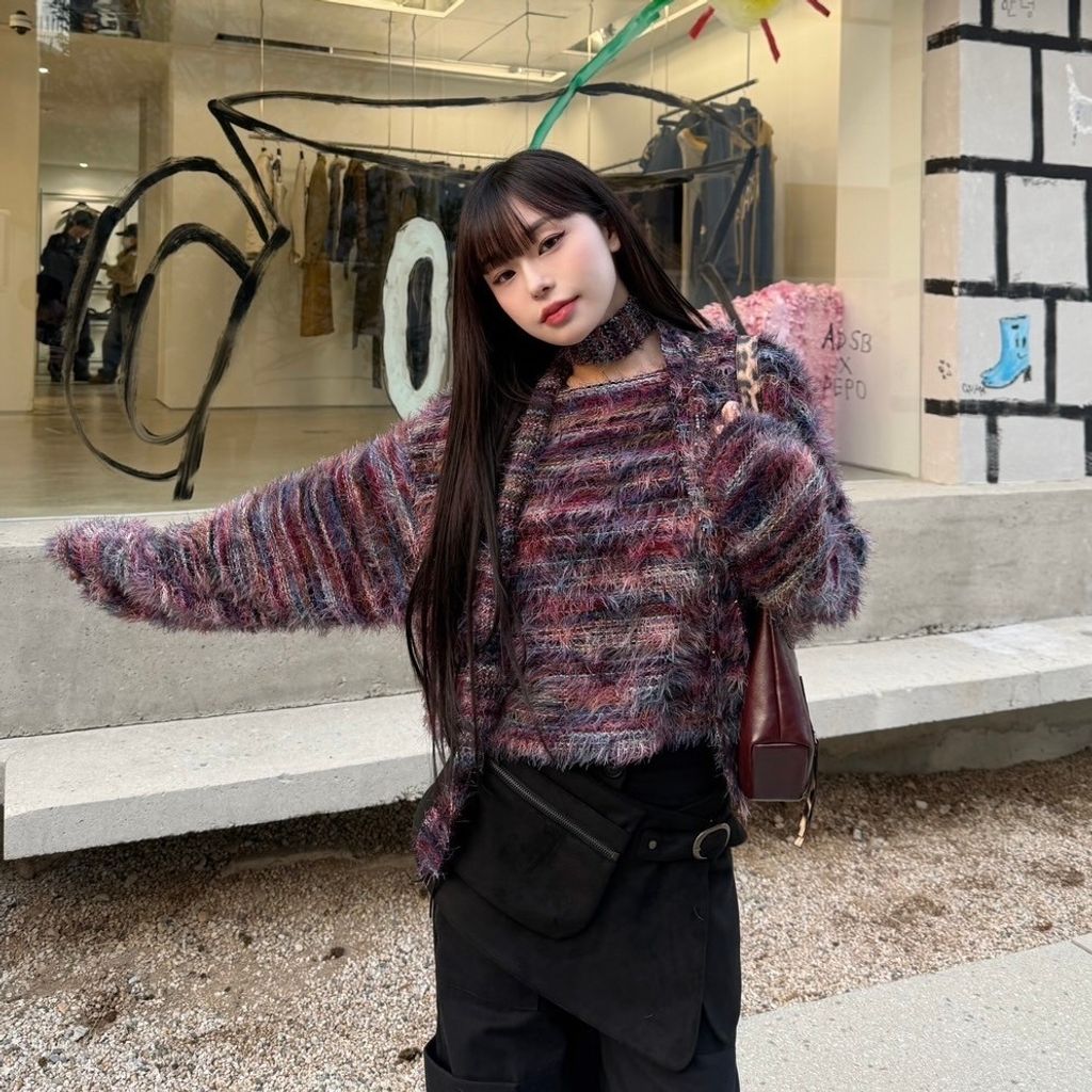 LINE_ALBUM_繞脖上衣_250105_2 2