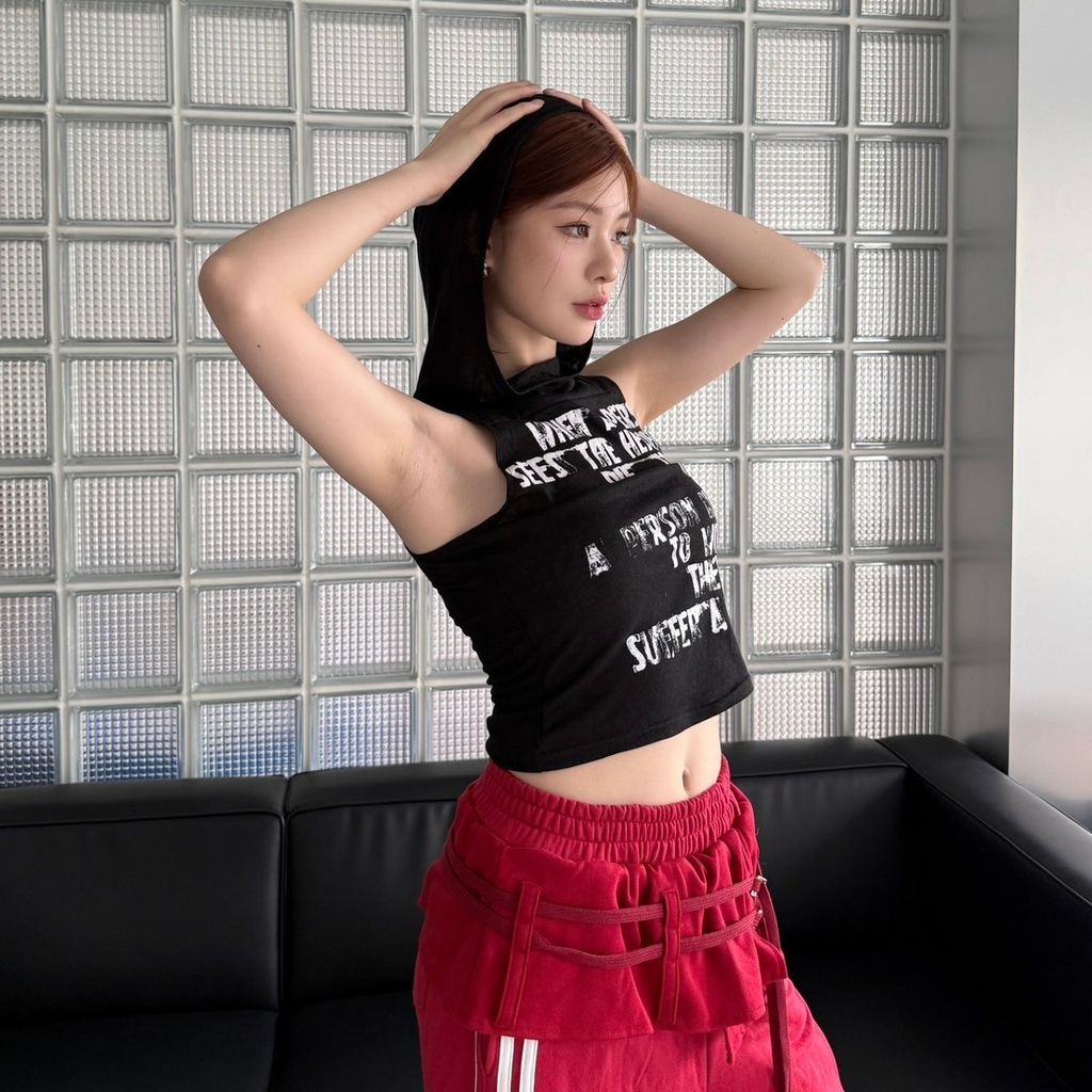 LINE_ALBUM_連帽背心_250504_1 2