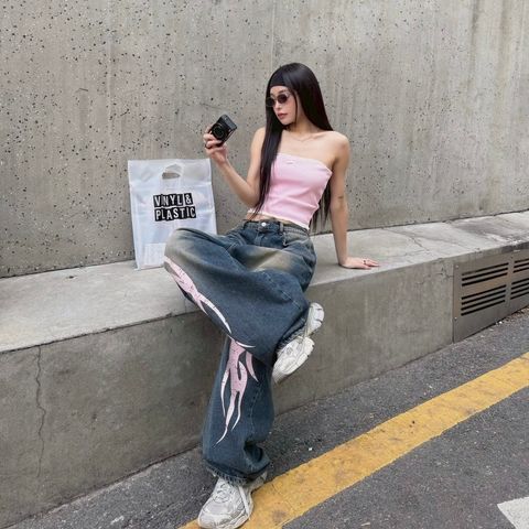 LINE_ALBUM_火焰褲_250504_3 2