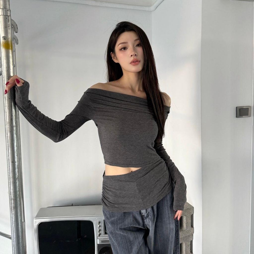 LINE_ALBUM_平口挖腰上衣_251214_1 2