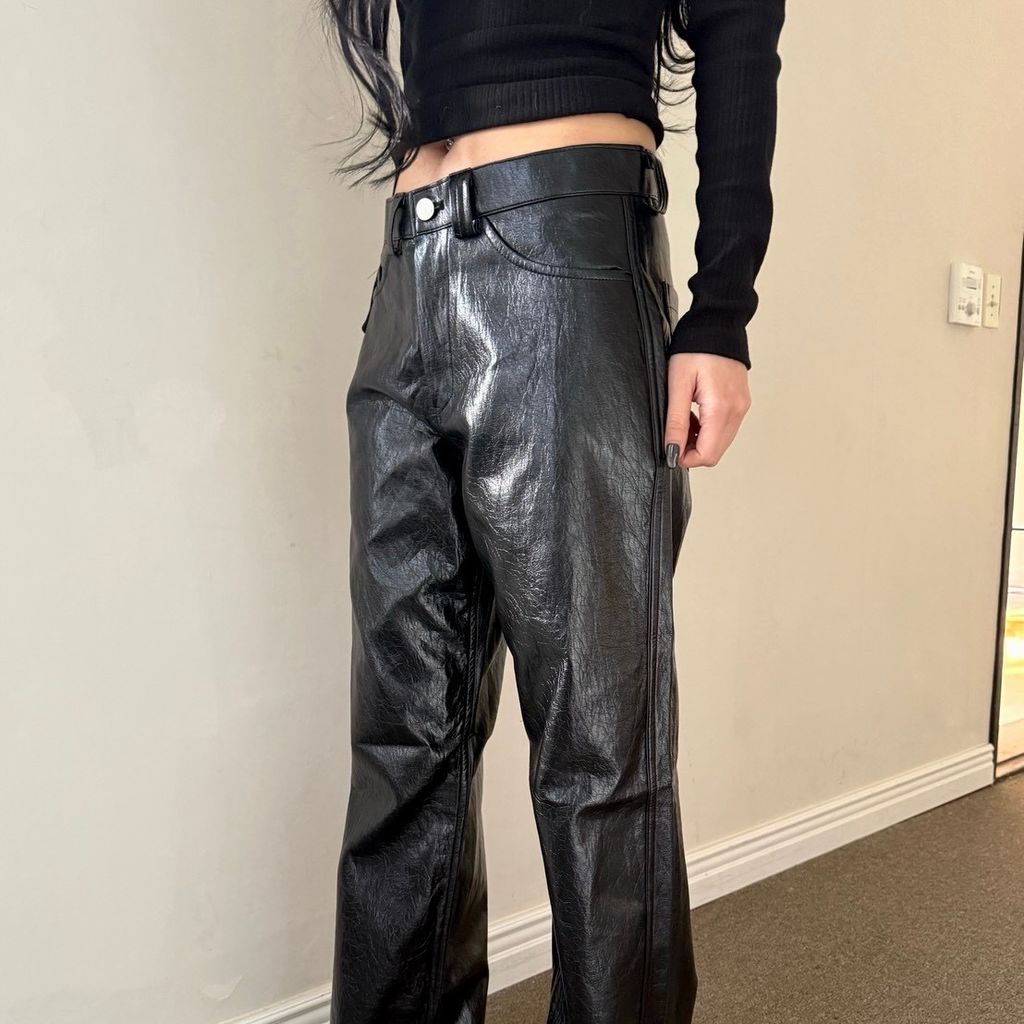 LINE_ALBUM_皮褲_251214_2