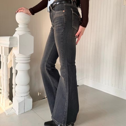 LINE_ALBUM_口袋喇叭褲_251214_2