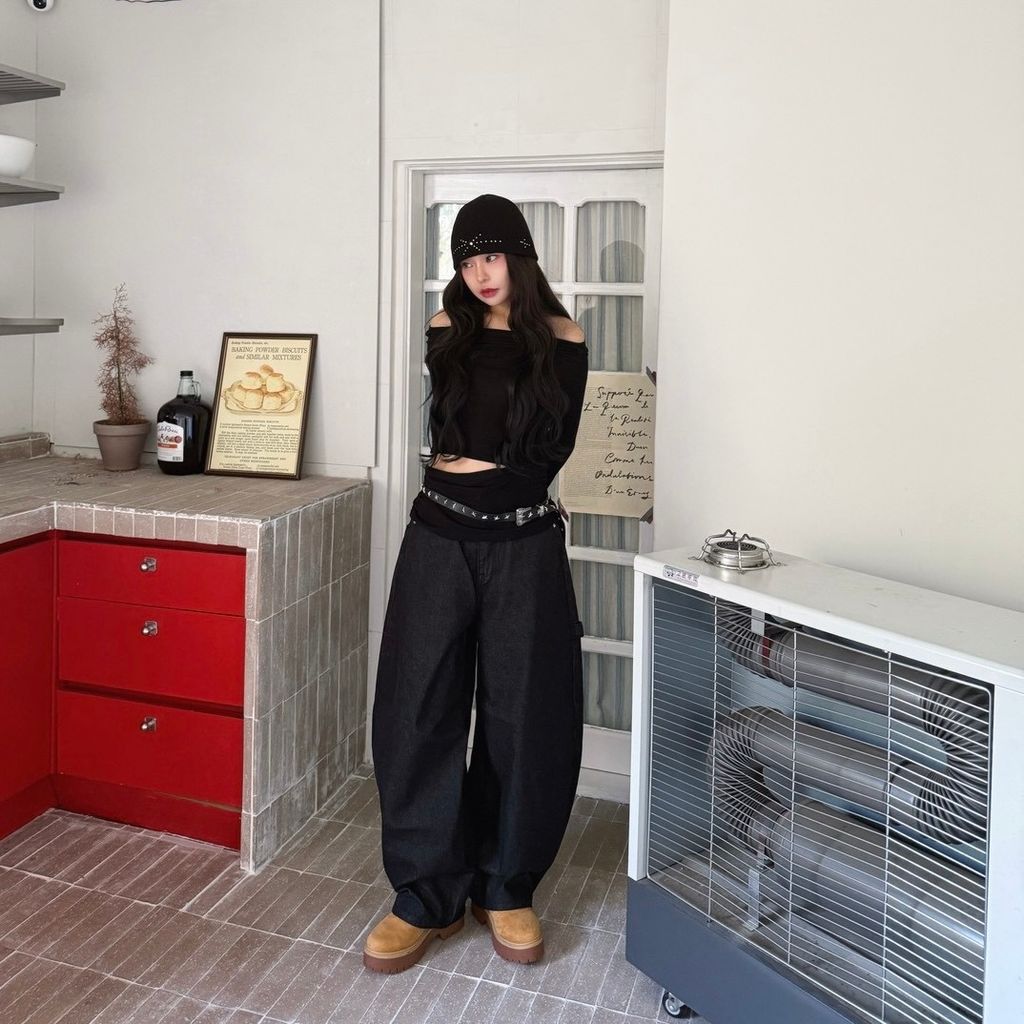 LINE_ALBUM_十字鑽彎刀褲_251214_2