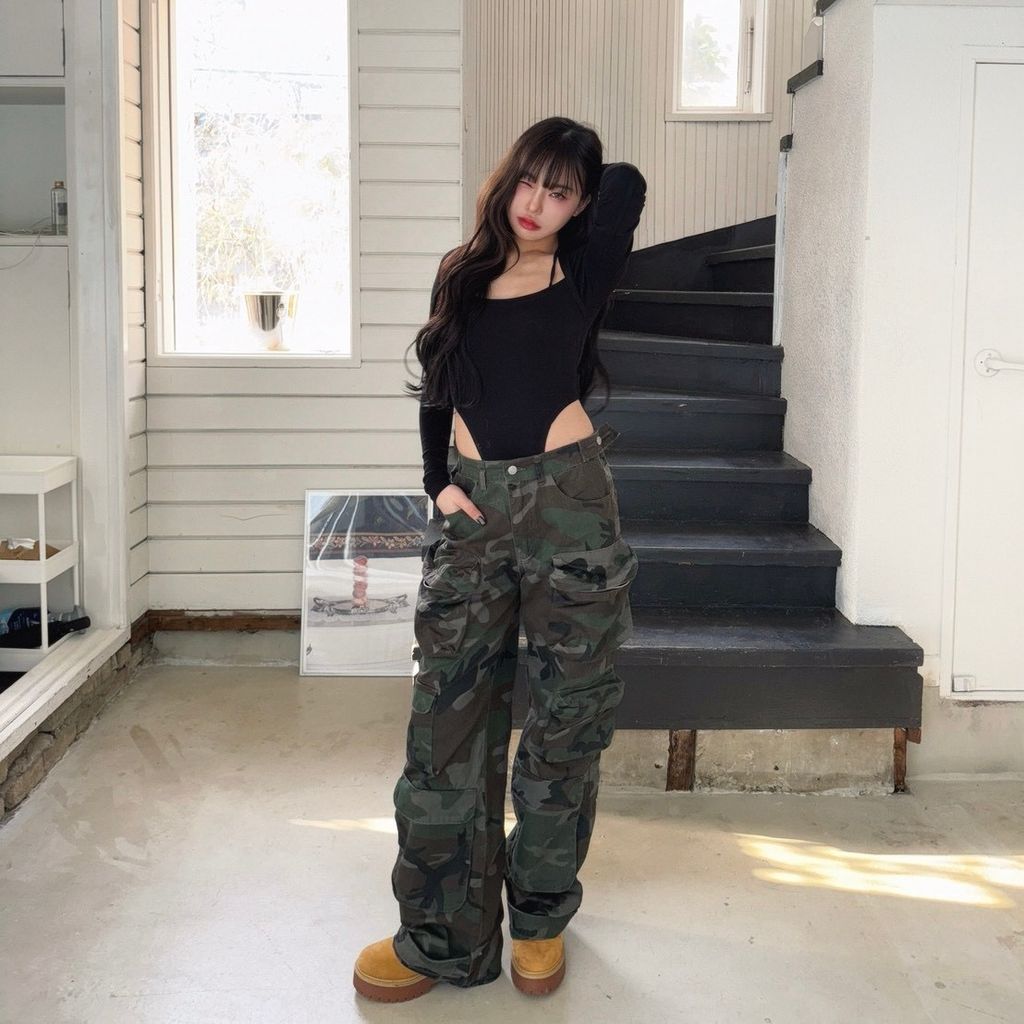 LINE_ALBUM_迷彩工裝褲_251214_3 2