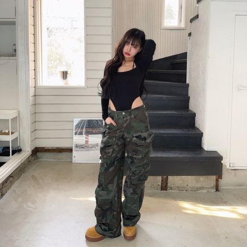 LINE_ALBUM_迷彩工裝褲_251214_3 2