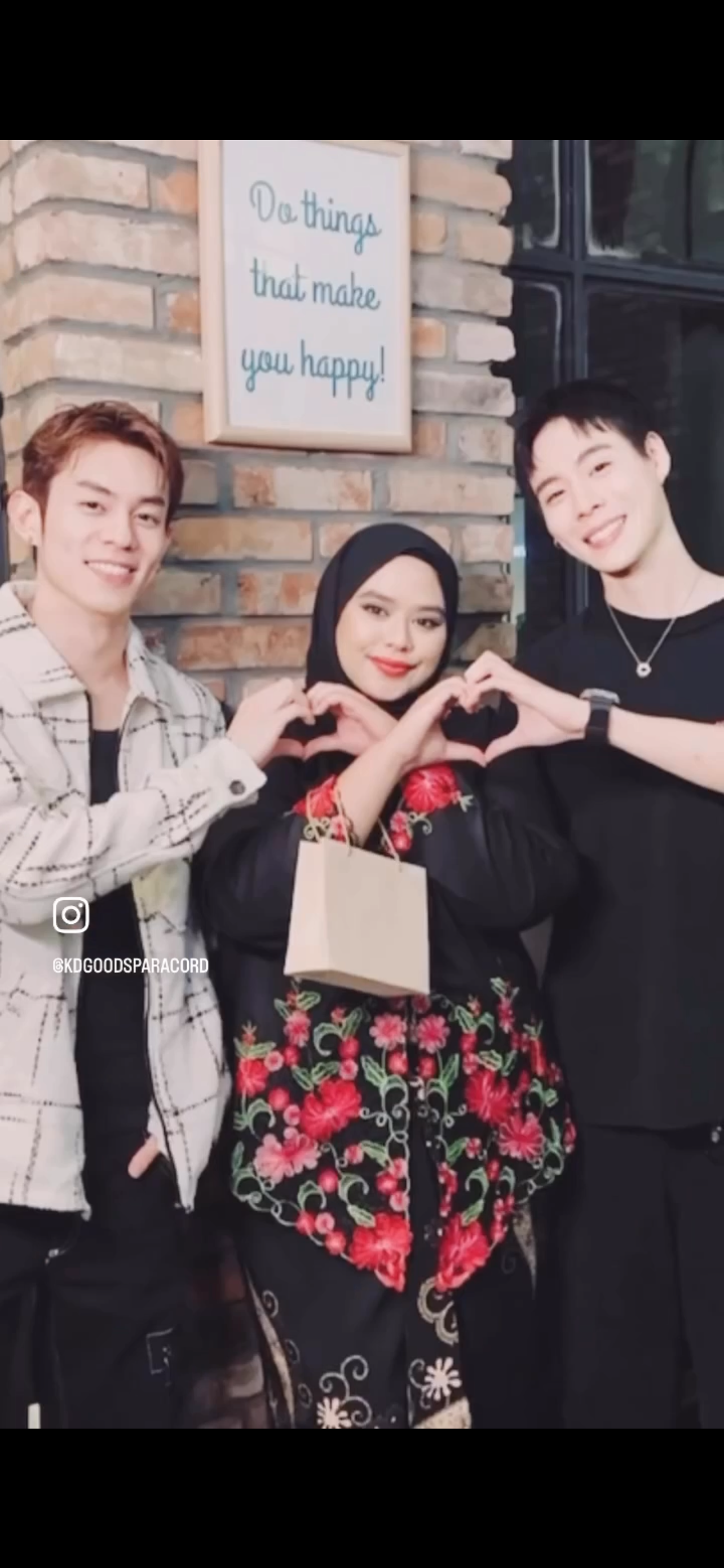 fan-meeting-gifts-malaysia.jpg