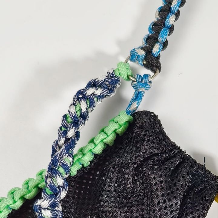 mesh black2