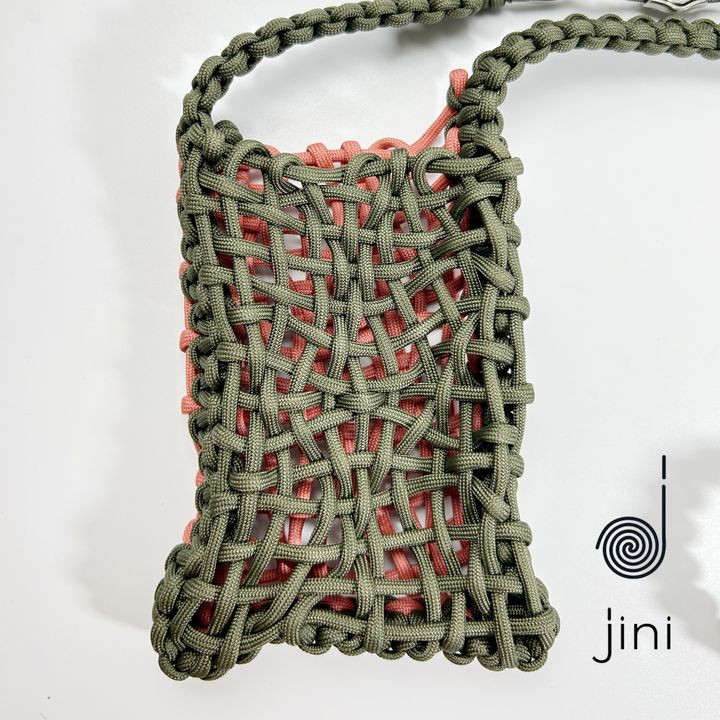 pouch2