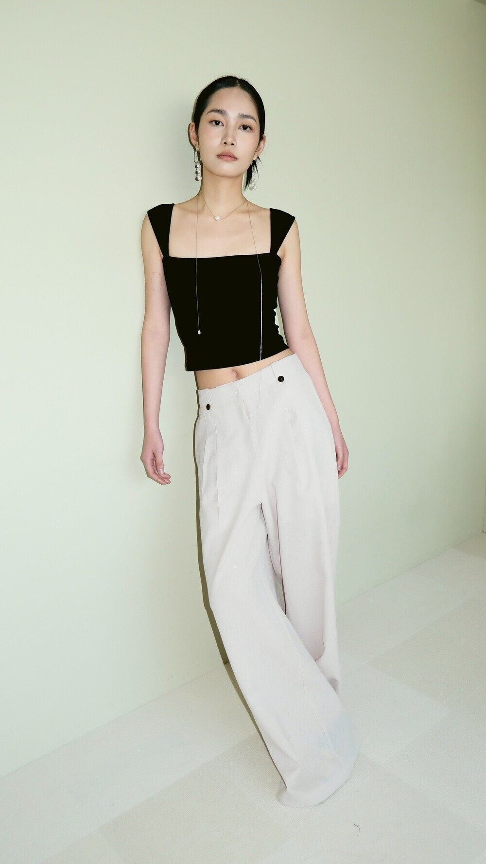 LINE_ALBUM_202554_250504_367