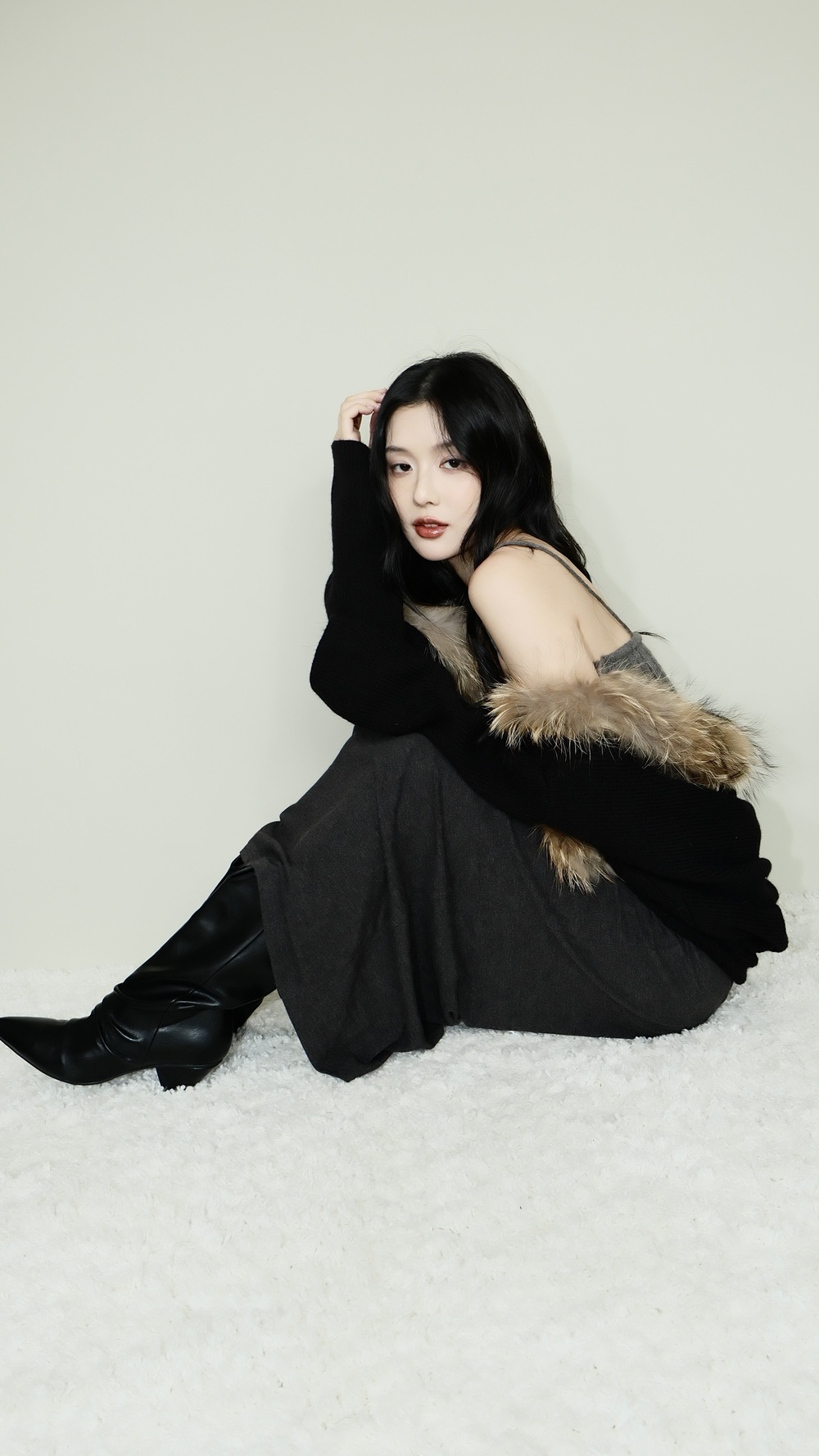 Facetune_06-11-2025-11-23-44