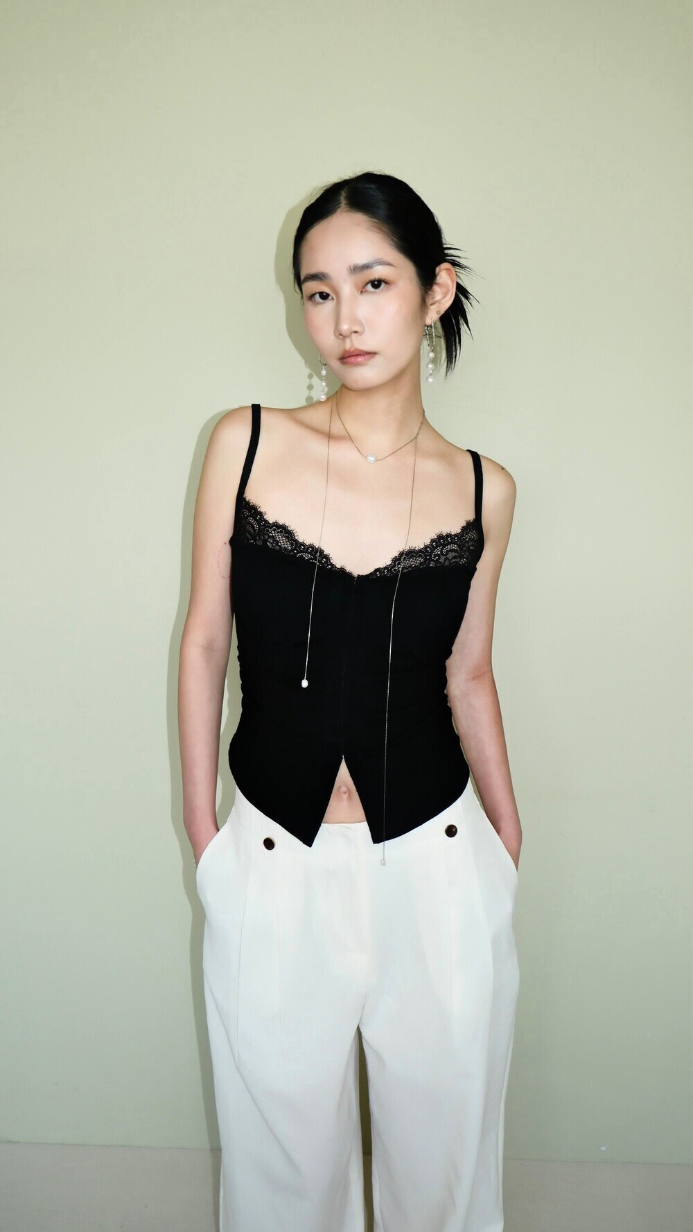 LINE_ALBUM_202554_250504_380