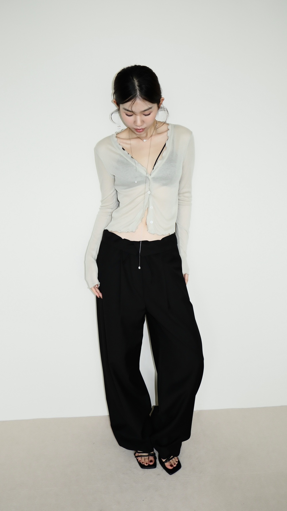 Facetune_12-06-2025-15-10-02