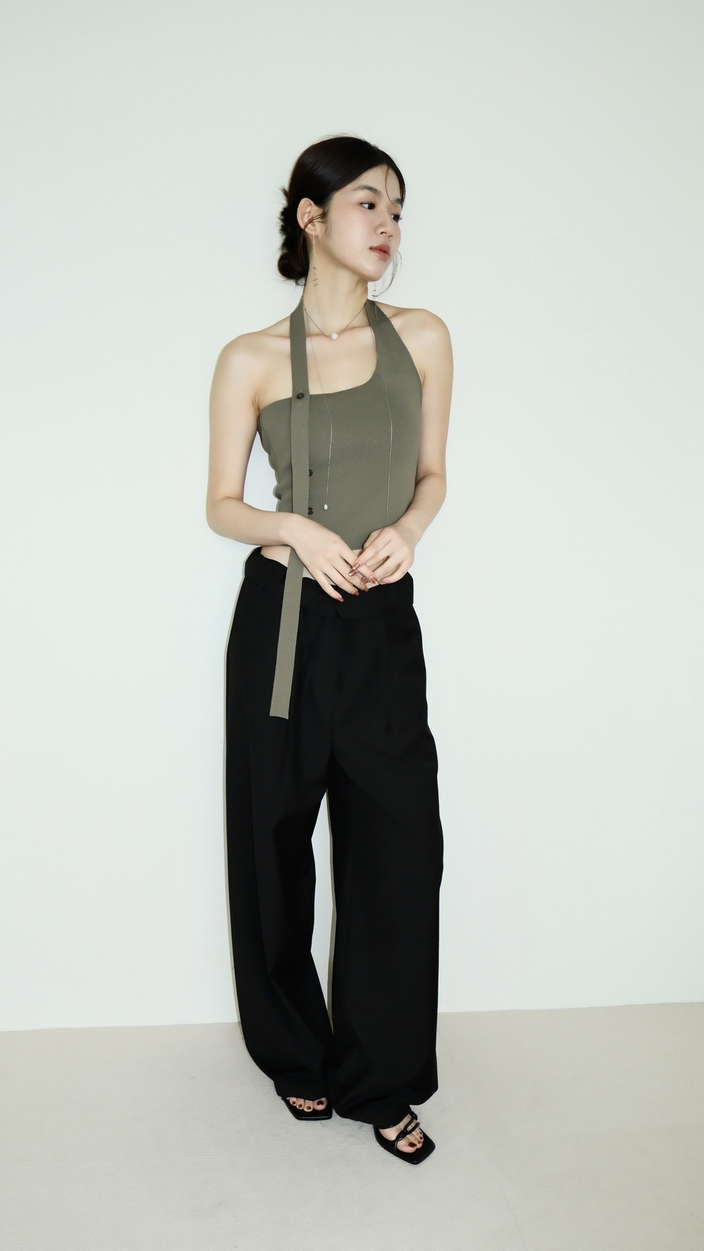 Facetune_12-06-2025-15-27-50