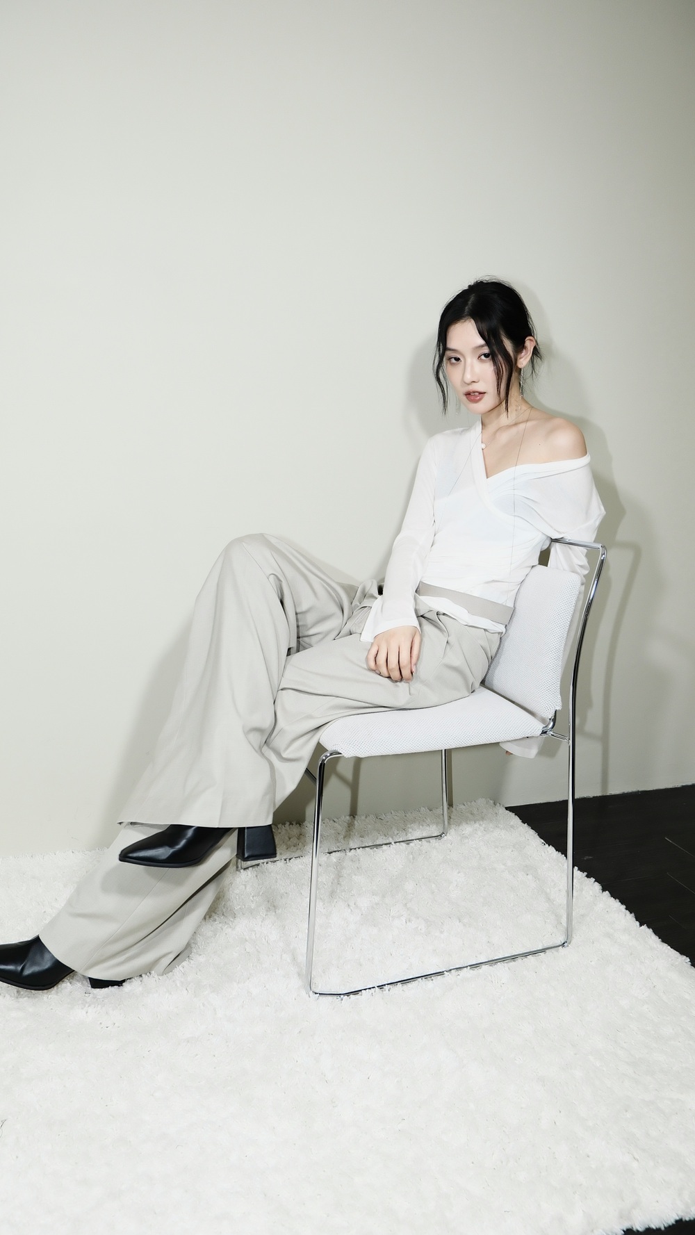 Facetune_08-11-2025-22-30-55