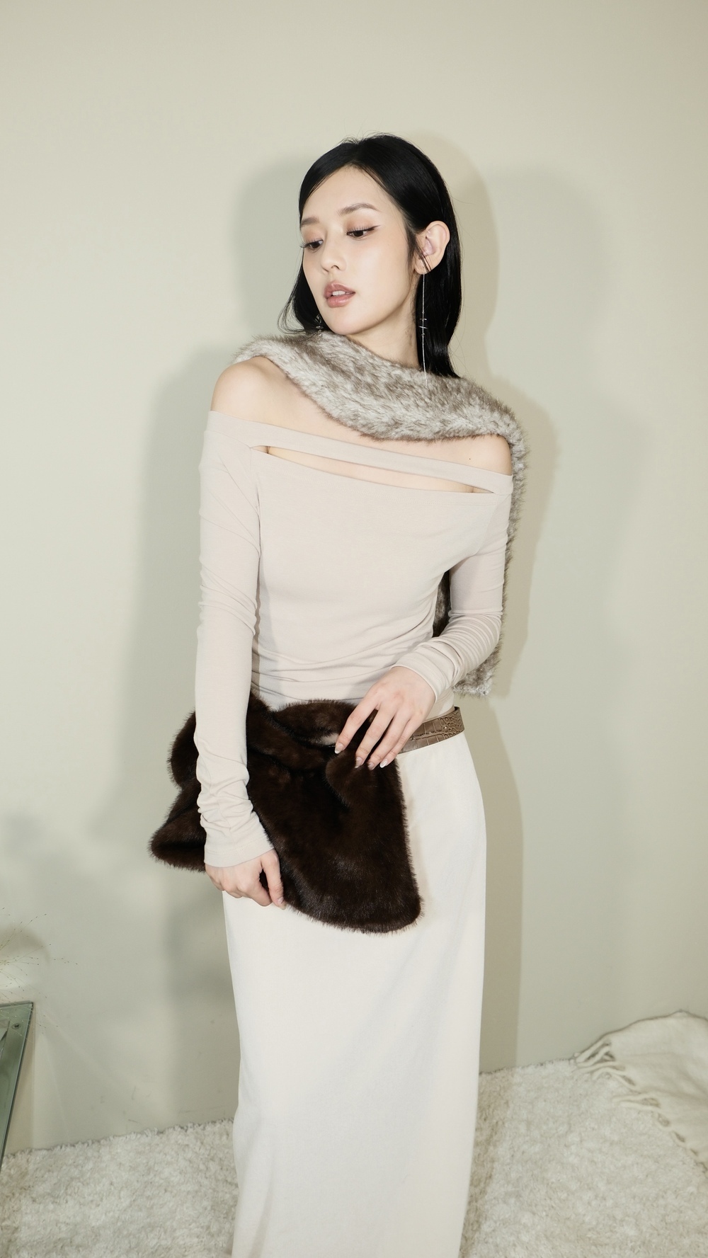 Facetune_15-12-2025-20-40-13