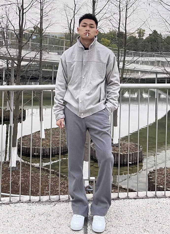 O1CN01Um030w1Lj1Jfpvl62_!!2217510701334-0-cib